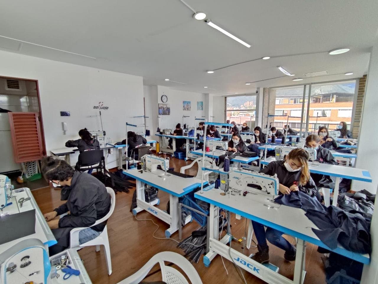 Impermeables para Empresas con Equipos Motorizados